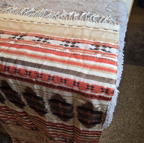 H&M Aztec Print Scarf - Picture 11 of 12